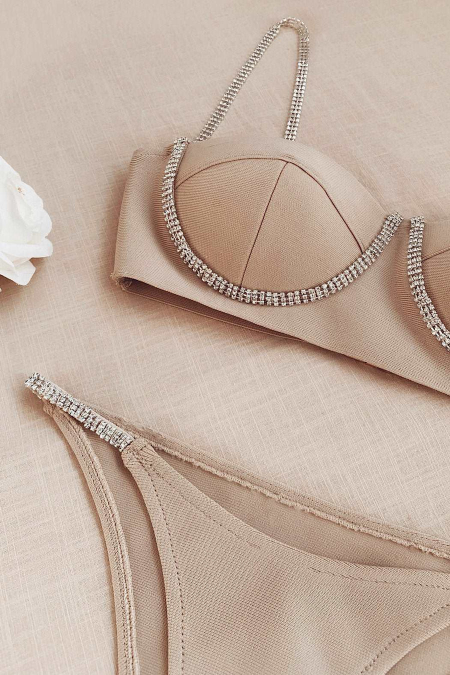 The Chloe Bandage Diamanté Detailing Set LemonLunar 